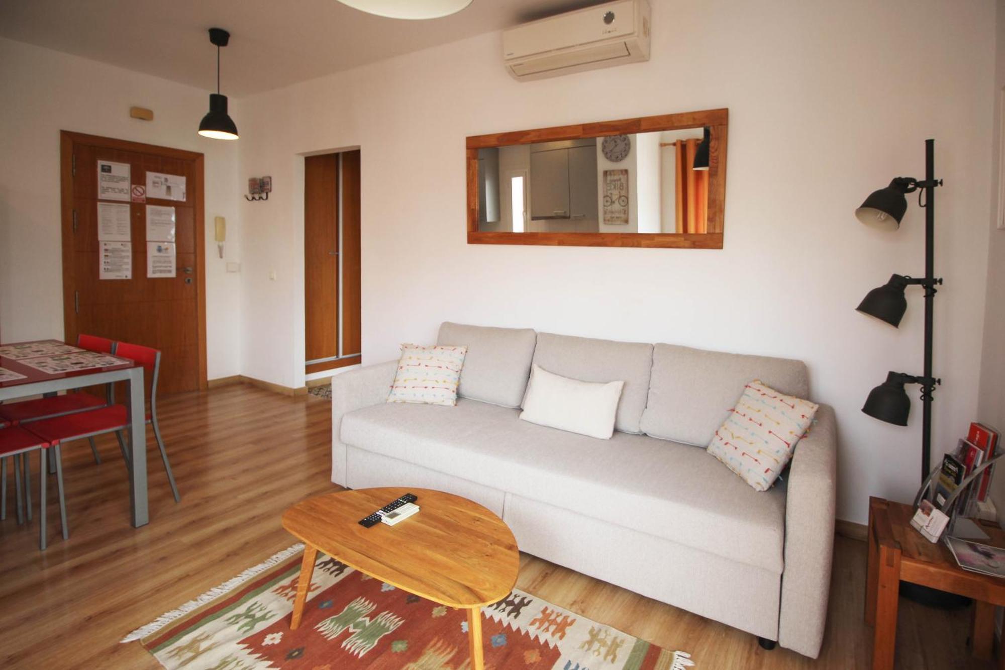 Barcelo 30, Terrace, Center, Garage On Request, Quite Neighborhood, Ba