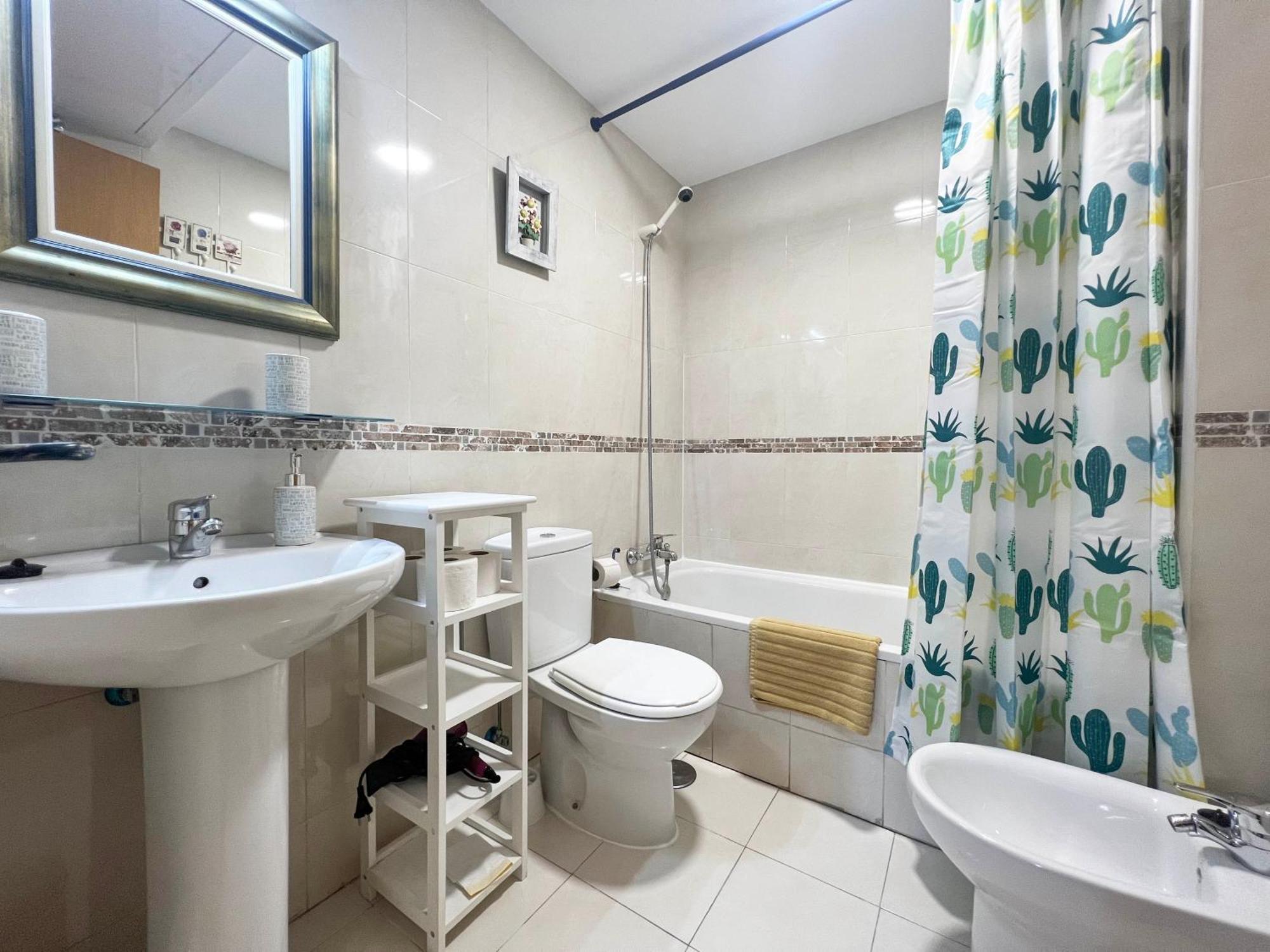 Apartment Barcelo 30, Terrace, Center, Garage On Request, Quite Neighborhood, Ba