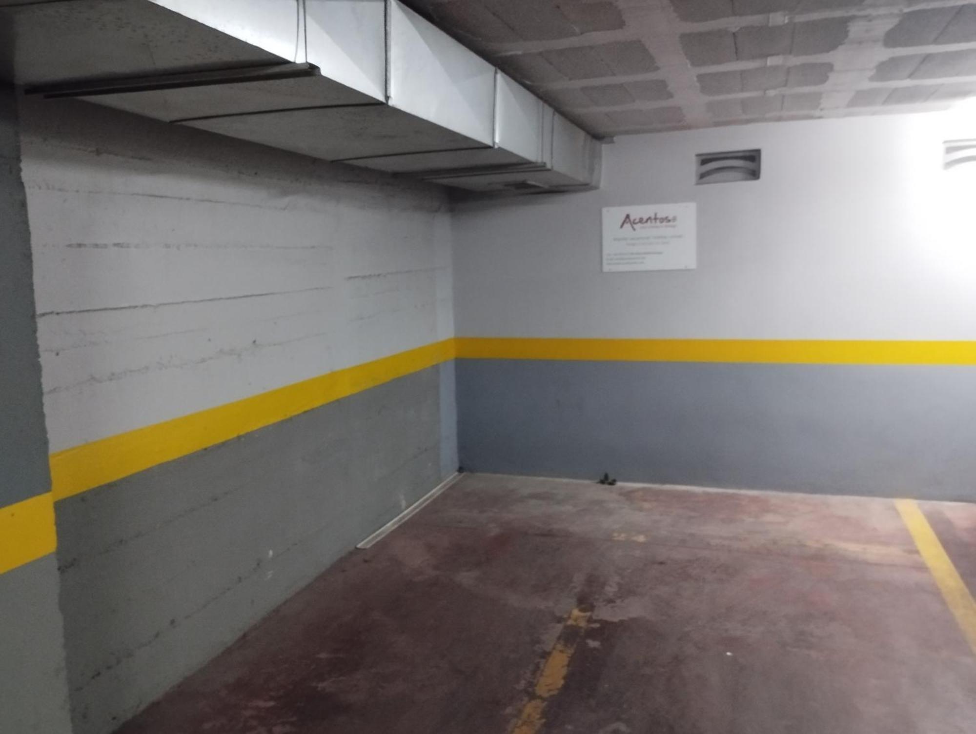 Apartment Barcelo 30, Terrace, Center, Garage On Request, Quite Neighborhood, Ba